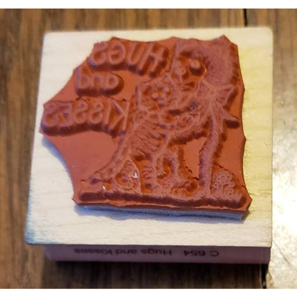 Hero Arts Hugs and Kisses Wood Mounted Rubber Stamp C654 - Picture 4 of 8